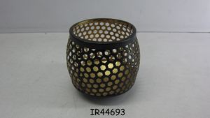 Bougie en métal gravée, design artisanal, bougeoir, lanterne décorative en métal, centre de table, décoration de fête - Product Image 5