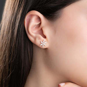 NOVAMART Fine Hallmark Silver Sterling Camellia Flower <b>Stud</b> Diamond Zircon Pearl Cute Trendy for Wedding Engagement Party Perfec - Product Image 3