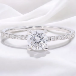 Simple Elegance 0.80Ct Lab Grown Diamond Solitario Anillo de compromiso Venta al por mayor OEM Anillos de plata esterlina - Product Image 1