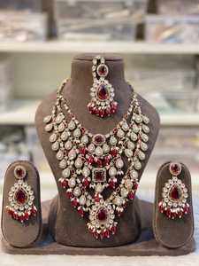 ชุดสร้อยคอเจ้าสาวคุณภาพพรีเมียม สร้อยคองูนดานแบบไม่เจียระไน พร้อมต่างหูและมงกุฎติดผม เหมาะสำหรับงานแต่งงานและงานเฉลิมฉลองต่างๆ - Product Image 3