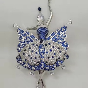 Blanc et bleu Zircon pierre glacé pendentif danse poupée Hip Hop personnalisé pendentif 925 argent Sterling diamant fanion pour elle - Product Image 1