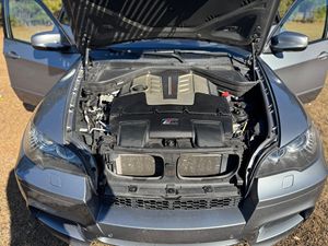 Usado, W X5 M Twin-Turbo V8, Tracción en las Cuatro Ruedas - Product Image 5