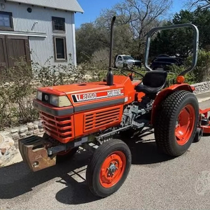 Tracteur à chenilles 45 CV L2050 de 1993 avec moteur, boîte de vitesses et pompe - Product Image 1