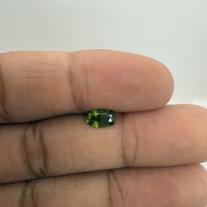 คุณภาพระดับสูง100% ธรรมชาติสีเขียวเพทายเพชรพลอยเหลี่ยมเพชรพลอยตัดเป็นเหลี่ยมเพชรพลอยศรีอริง1.06cts - Product Image 2