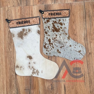 Medias de Navidad hechas a mano de 16 "grandes para regalo de vacaciones, venta al por mayor, medias de Navidad florales de piel de vaca occidental - Product Image 1