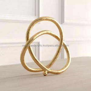 Sculpture en boucle dorée décorative en métal pour le salon, la chambre et la décoration intérieure. - Product Image 2