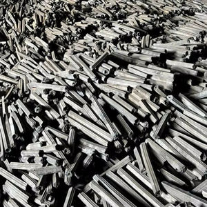 Bâton de charbon de bois hexagonal haute densité briquette de sciure compressée du Vietnam fabriquée à la machine pour l'exportation charbon de bois de sciure de bois - Product Image 1