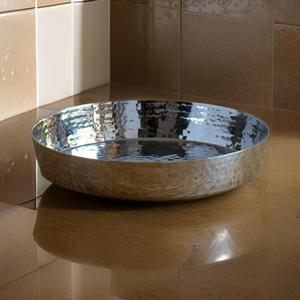 Bandeja Redonda Plateada Pulida con Textura Martillada, Borde Grueso, Alta Calidad, Hecha a Mano, Decorativa, para Servir Alimentos, Proveedor de Bandejas - Product Image 2