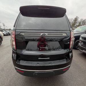 Chevrolet Suburban Z71 2021 d'occasion en excellent état - Product Image 3