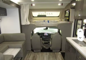 Autocaravana T-h-o-r M-o-t-o--r Coa--ch C-h-a-t-e-a-u 2-4BL, Casa Móvil Tipo Cruiser con Emisión Euro 6 - Product Image 2