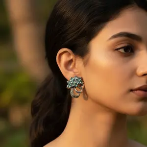 Boucles d'oreilles pendantes en argent 925 pour femmes avec pierre précieuse bleue, bijoux floraux plaqués or, style mignon pour mariage, fête ou cadeau - Product Image 2