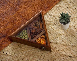 Caja de especias de madera natural con aspecto elegante y superficie lisa para un almacenamiento seguro de alimentos disponible a los mejores precios - Product Image 6