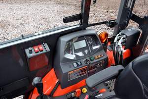 Kubota M62 Cargador sobre orugas Retroexcavadora KYB Componentes de núcleo hidráulico Bomba de motor Caja de cambios Alta eficiencia Garantía de 2 años para mudanza - Product Image 3