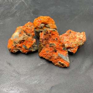 Piedra Natural de Jaspe Naranja Negro Indonesio de Tamaño Pequeño para Cristales de Feng Shui - Product Image 4