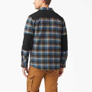 Camisa de franela a cuadros con botones de manga larga para hombre personalizada OEM Camisa de franela con logotipo de primavera teñida lisa - Product Image 5