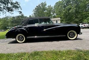 Venta de un Adenauer D Cabriolet de Lujo de Cuatro Puertas, Modelo 1951 W186, Superventas - Product Image 4