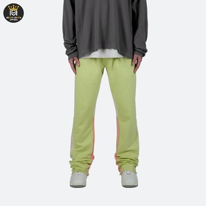 Ropa deportiva de invierno de tendencia para hombre, pantalones de chándal acampanados de algodón pesado con tela de lona de rizo apilada de cintura alta - Product Image 1