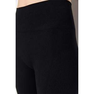Seamless <b>Shaping</b> <b>Leggings</b> - Product Image 4