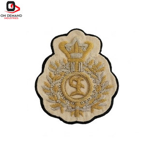 Badges brodés Zari personnalisés, design décoratif en fil métallique, finition premium pour accessoires vestimentaires, en vente en ligne - Product Image 2