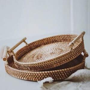 Plateau de service en jute de rotin décoratif fait à la main avec finition en incrustation d'os Ensemble de 3 plateaux de serveur de nourriture de forme arrondie - Product Image 6