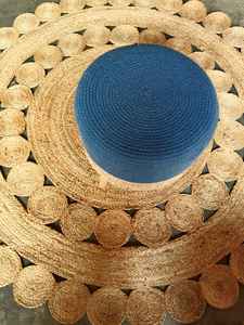 Taburete Otomano Moderno de Yute Azul y Algodón con Base de Madera, Diseño Trenzado Redondo, Juego de 2 Piezas para Decoración de Sala de Estar o Salón de Bodas - Product Image 2