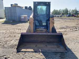 2016 Case TR270 Skid Steer Loader - Compact, économe en carburant et polyvalent - Product Image 2