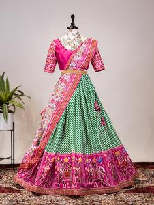 Último diseñador tradicional Chinon Patola impreso trabajo pesado seda Lehenga Choli alto vestido paquistaní adultos Casual ocasión - Product Image 3