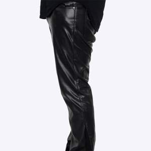 Stylish <b>Men's</b> <b>Leather</b> Flared Pants - High-Quality, Retro Bell-Bottom <b>Trousers</b> for Fashionable and Casual Wear - Product Image 4