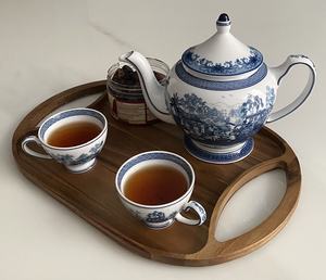 Bandeja de servir ovalada de acacia con asas - Product Image 2