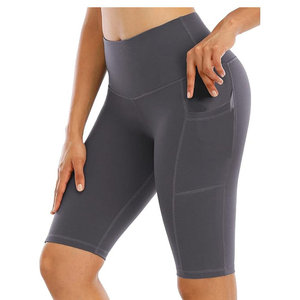 Shorts de compresión para mujer, ideales para correr, que ofrecen soporte ligero para el movimiento, shorts cómodos para practicar. - Product Image 3