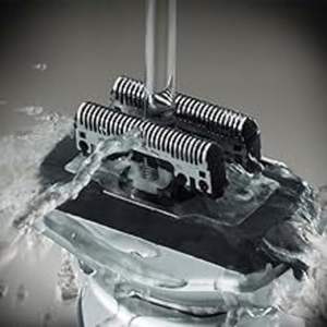 Afeitadora Eléctrica Recargable Plateada, Afeitadora Facial Húmeda/Seca, Doble Cuchilla, Fuente de Alimentación USB, Lavable, Resistente al Agua (IPX7), Funcionamiento Alemán - Product Image 1