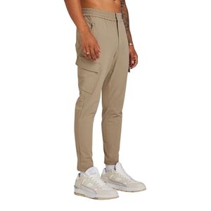 Pantalones cargo de tecnología refinada gris y verde para hombre, ajustados con cintura elástica, sensación de rendimiento de estilo informal con configuración de bolsillo moderna - Product Image 3