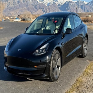 Tesla Model 3 2021 très demandée - Product Image 1