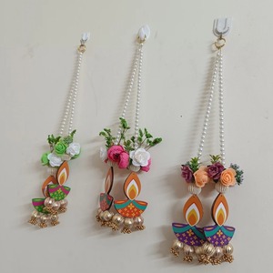 Colgante de pared MDF Deepak con perlas blancas para decoración de fondo, colgante de pared de flores para montaje de escenario decoración de jardín de oficina en casa - Product Image 4