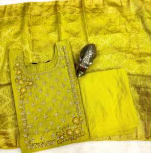 Traje de moda moderno de calidad de exportación india, pantalón Kurti de seda Vatika pesado y Dupatta con trabajo manual pesado, exportador mundial - Product Image 3