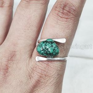 แหวนผู้หญิงประดับพลอยเทอร์ควอยซ์ธรรมชาติ แหวนเงินแท้ 925 ลายกากบาท ประดับพลอยดิบ สำหรับคนเกิดเดือนธันวาคม - Product Image 2