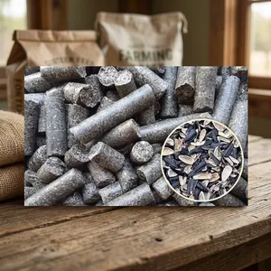 Briquettes de bois de biomasse noires, granulés de sciure de bois, combustible haute densité pour chauffage en vrac, faible teneur en cendres (7%), faible humidité (5%), diamètre 6-8mm, longueur 10-50mm - Product Image 1