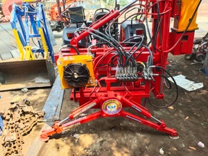 4WD แทรคเตอร์ล้อแข็งแรงพร้อมเครื่องยนต์และด้านหลังสำหรับงานขุดเพื่อการเกษตร - Product Image 4