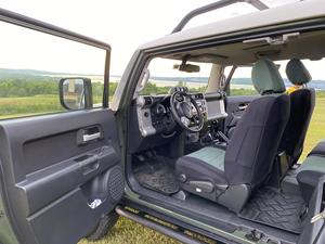 USADO LHD/RHD 2011 T O Y O T A FJ CRUISER - Product Image 3