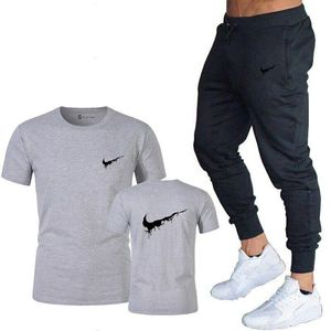Ensemble de course à pied personnalisé pour hommes, sports de loisirs d'été, t-shirt ample de grande taille avec pantalon à manches courtes, ensemble deux pièces respirant - Product Image 5
