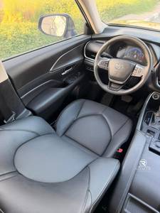 Toyota Grand Highlander XLE 2.4L Turbo Automático 2024 Usado, SUV de 7 Plazas, Listo para Exportar - Product Image 2