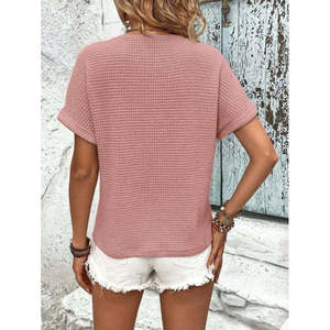เสื้อเบลาส์ผ้าถักคอวีแขนสั้นผู้หญิง 36662 -สีชมพู - Product Image 4