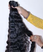 100% Remy vierge cuticule alignée Extensions de cheveux humains indiens couleur noire ondulé naturel vendeur faisceaux lâche profond Afro Style