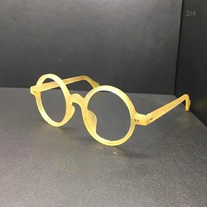 Gafas de Sol de Cuerno de Búfalo Estilo Vintage Hechas a Mano |   Gafas de Sol con Marco de Cuerno Natural Premium para Hombre y Mujer - Product Image 5