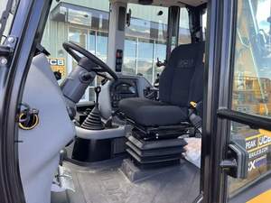 Chargeuse-pelleteuse compacte de haute qualité, nouvelle, 2025, CB 4CX PRO, meilleure chargeuse-pelleteuse à vendre - Product Image 2