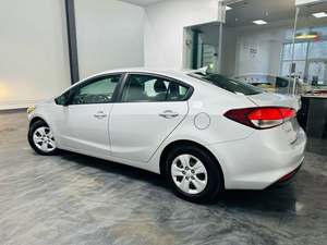 KIA FORTE LX 2018 USADO, Volante a la Izquierda/Derecha - Product Image 2