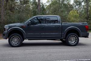 รถบรรทุกดีเซลขนาดใหญ่ 6x4 แบบมีห้องโดยสารสำหรับขนส่งระยะไกลและขนส่งสินค้า - Product Image 2