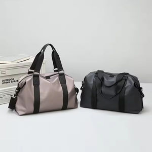 กระเป๋าทรงดัฟเฟิลกระเป๋าเดินทางแบบลำลองสำหรับผู้หญิงผู้ชายมีซิปปิดสำหรับเล่นกีฬาใช้กลางแจ้งทำจากไนลอนกันน้ำทันสมัย - Product Image 2