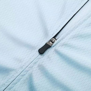 Maillot de cyclisme confortable avec tissu extensible et lisse pour l'entraînement sportif quotidien - Product Image 3