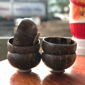 Bol de noix de coco chaud fabriqué au Viet Nam Bol en coquille de noix de coco 100% naturel fait à la main - Product Image 5